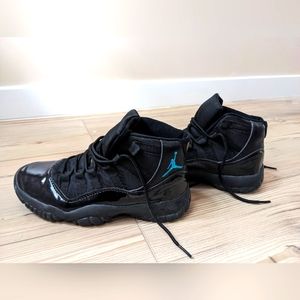 Black Jordan 11 retro sneaker, Gamma Blue PS, 6.5, great condition